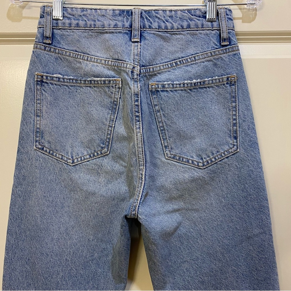 Zara Ripped Mom Jeans Light Wash High Waist Distressed Straight Leg Denim Size 2 - Picture 8 of 13